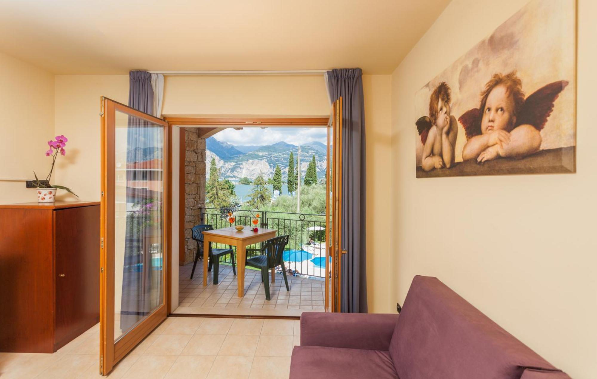 Hotel Villa Isabella Brenzone sul Garda Zewnętrze zdjęcie